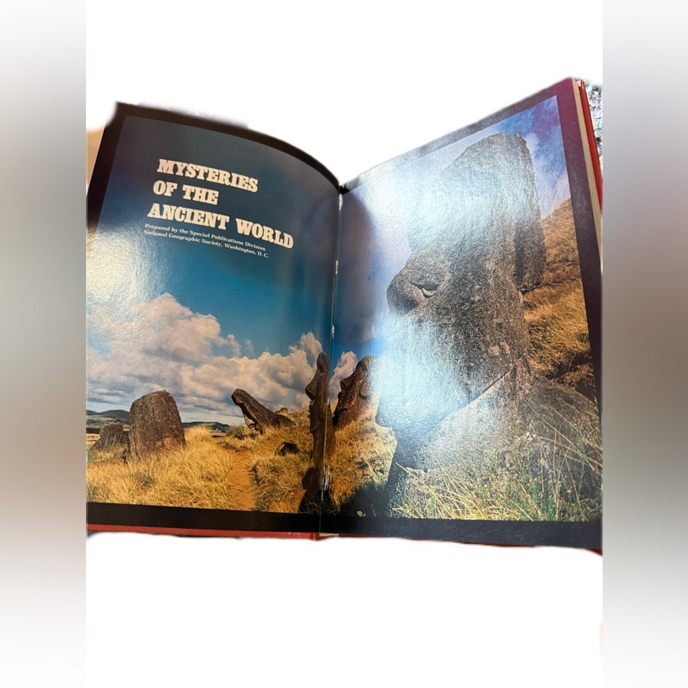National Geographic Society Book - Picture 4 of 5